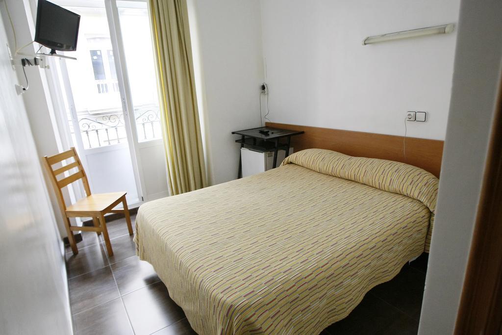 Hostal San Fernando Alicante Exterior photo